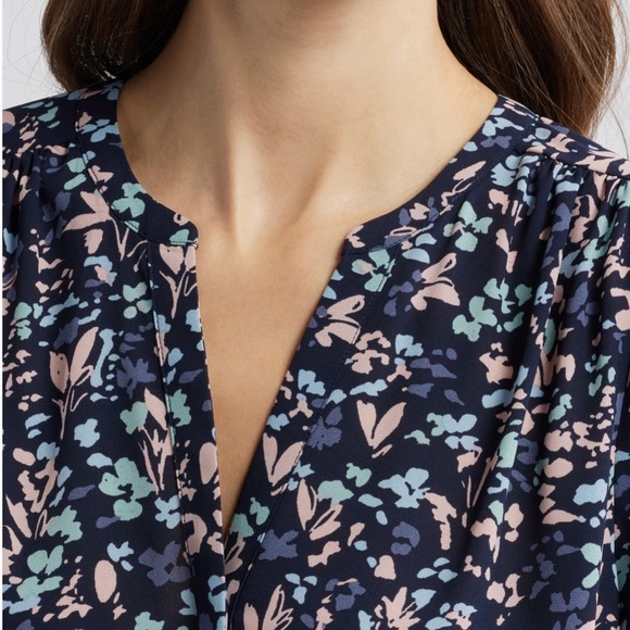 NYDJ Navy Floral Pintuck Blouse NWT - Picture 2 of 6